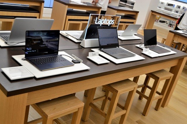laptop 3877800 640